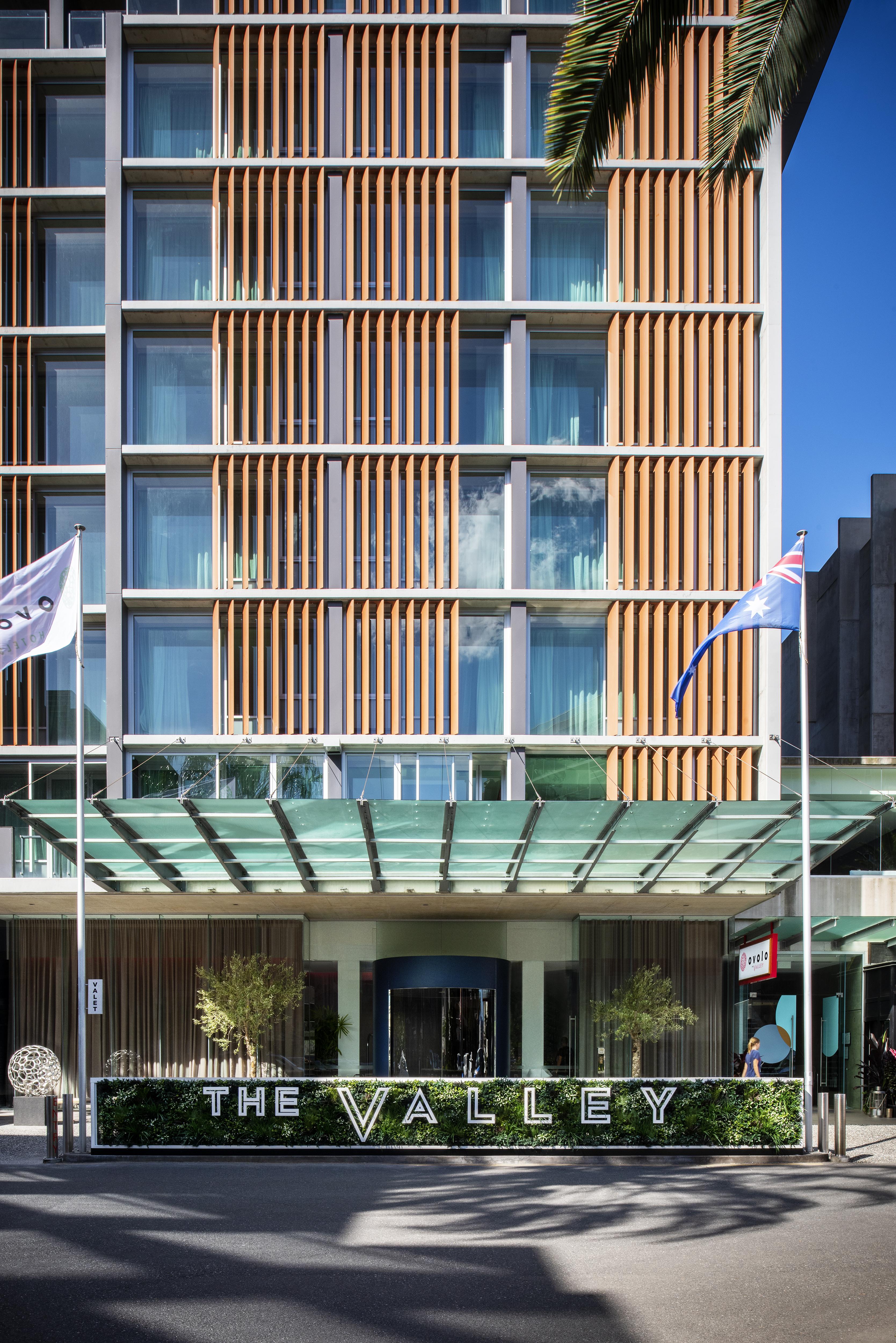 Ovolo The Valley Brisbane Buitenkant foto The hotel's entrance
