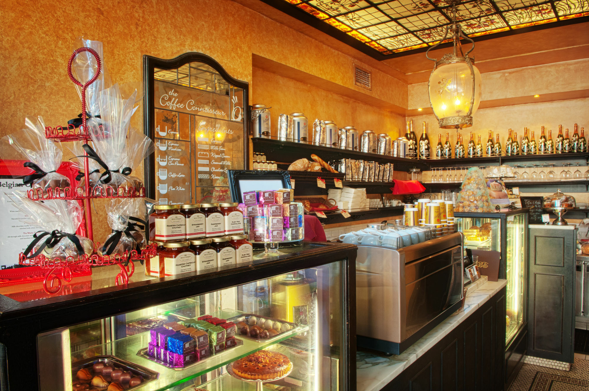 Ovolo The Valley Brisbane Buitenkant foto A pastry shop in Paris