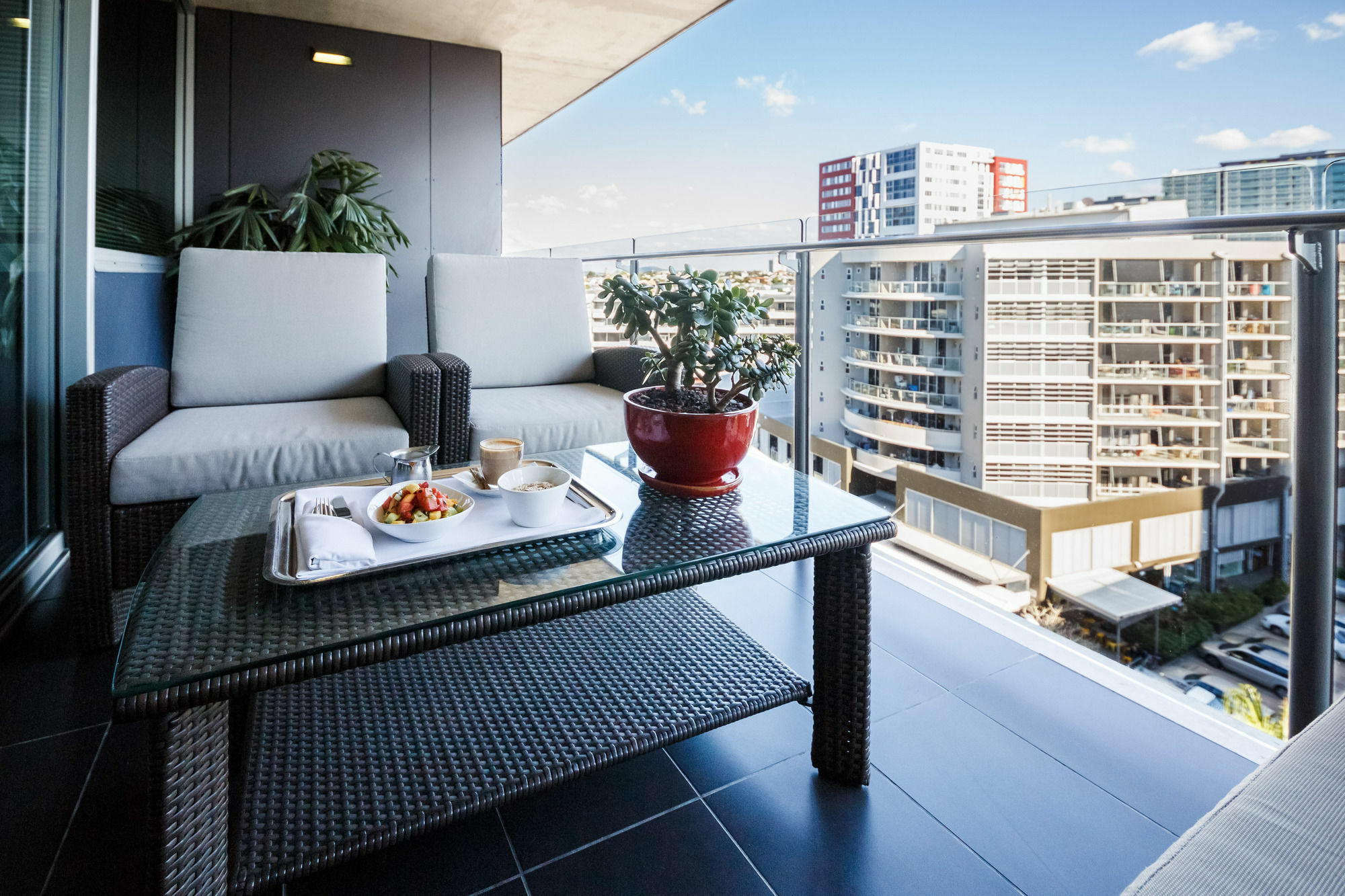 Ovolo The Valley Brisbane Buitenkant foto A balcony